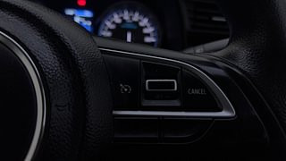 Used 2022 Maruti Suzuki XL6 [2019-2022] Zeta AT Petrol Petrol Automatic top_features Cruise control