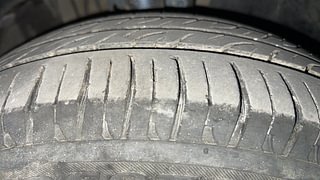 Used 2017 Volkswagen Ameo [2016-2020] Comfortline Plus 1.5 (D) Diesel Manual tyres RIGHT FRONT TYRE TREAD VIEW