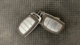 Used 2021 Hyundai Venue [2019-2022] SX 1.0 (O) Turbo iMT Petrol Manual extra CAR KEY VIEW