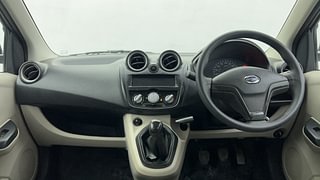 Used 2016 Datsun GO [2014-2019] T Petrol Manual interior DASHBOARD VIEW