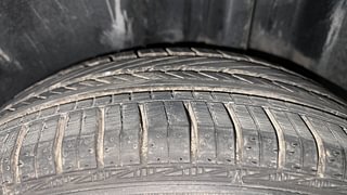 Used 2013 volkswagen Vento 1.6L Comfortline Petrol Petrol Manual tyres LEFT REAR TYRE TREAD VIEW