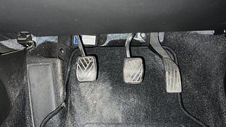 Used 2021 Maruti Suzuki Vitara Brezza [2020-2022] ZXI Petrol Manual interior PEDALS VIEW