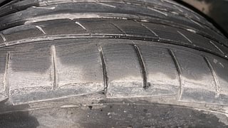 Used 2015 Hyundai Elite i20 [2014-2018] Asta 1.2 Petrol Manual tyres RIGHT FRONT TYRE TREAD VIEW