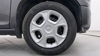 Used 2024 Maruti Suzuki S-Presso VXI Plus (O) AMT Petrol Automatic tyres RIGHT FRONT TYRE RIM VIEW