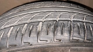 Used 2013 Ford Figo Duratorq Diesel EXI 1.4 Diesel Manual tyres LEFT REAR TYRE TREAD VIEW
