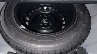 Used 2023 Hyundai Aura S 1.2 CNG Petrol Petrol+cng Manual tyres SPARE TYRE VIEW