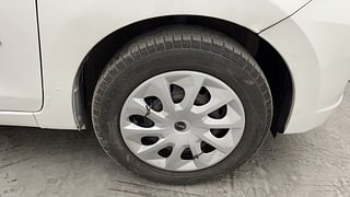 Used 2014 Maruti Suzuki Celerio VXI AMT Petrol Automatic tyres RIGHT FRONT TYRE RIM VIEW