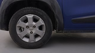 Used 2017 Renault Kwid [2015-2019] 1.0 RXT AMT Petrol Automatic tyres LEFT FRONT TYRE RIM VIEW