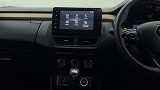 Used 2022 Renault Kiger RXT AMT Petrol Automatic interior MUSIC SYSTEM & AC CONTROL VIEW