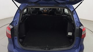 Used 2015 Maruti Suzuki S-Cross Alpha 1.3 Diesel Manual interior DICKY INSIDE VIEW