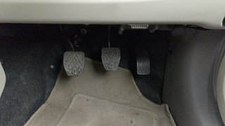 Used 2015 Datsun GO [2014-2019] T Petrol Manual interior PEDALS VIEW