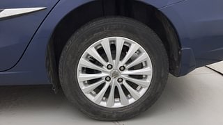 Used 2018 Maruti Suzuki Ciaz Zeta AT Petrol Petrol Automatic tyres LEFT REAR TYRE RIM VIEW