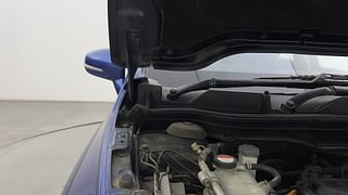 Used 2015 Maruti Suzuki S-Cross Alpha 1.3 Diesel Manual engine ENGINE RIGHT SIDE HINGE & APRON VIEW