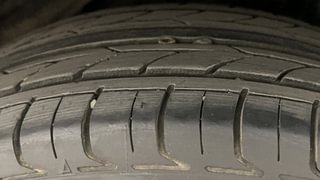 Used 2014 Honda Amaze [2013-2016] 1.2 S i-VTEC Petrol Manual tyres LEFT REAR TYRE TREAD VIEW