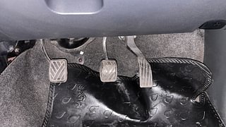 Used 2014 Maruti Suzuki Ritz [2012-2017] Vxi Petrol Manual interior PEDALS VIEW