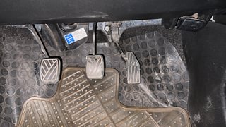 Used 2018 Maruti Suzuki Baleno [2015-2019] Zeta Petrol Petrol Manual interior PEDALS VIEW