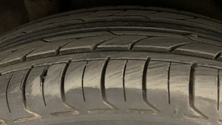 Used 2014 Honda Amaze [2013-2016] 1.2 S i-VTEC Petrol Manual tyres RIGHT REAR TYRE TREAD VIEW