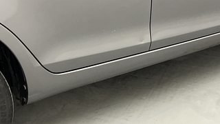 Used 2015 Maruti Suzuki Swift [2011-2017] VXi Petrol Manual dents MINOR DENT