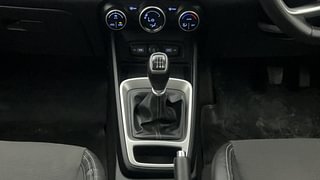 Used 2021 Hyundai Venue [2019-2022] SX 1.0 (O) Turbo iMT Petrol Manual interior GEAR  KNOB VIEW