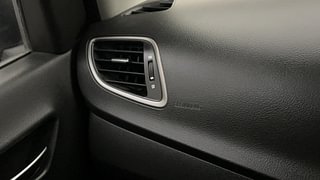 Used 2020 Maruti Suzuki Baleno [2019-2022] Delta Petrol Petrol Manual top_features Airbags