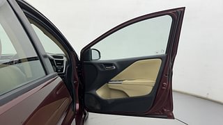 Used 2017 Honda City [2014-2017] VX (O) MT Petrol Manual interior RIGHT FRONT DOOR OPEN VIEW