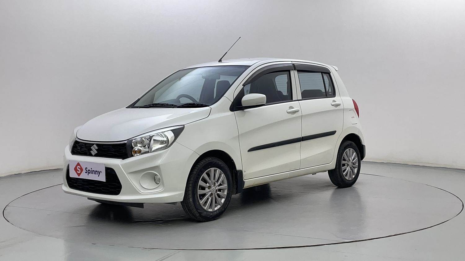 LEFT FRONT CORNER VIEW