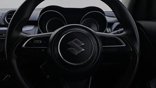 Used 2019 Maruti Suzuki Swift [2017-2021] VXI AMT Petrol Automatic top_features Airbags