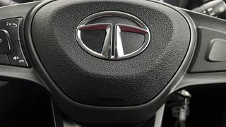Used 2021 Tata Punch Adventure MT Petrol Manual top_features Airbags
