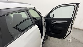 Used 2021 Maruti Suzuki Vitara Brezza [2020-2022] ZXI Petrol Manual interior RIGHT FRONT DOOR OPEN VIEW