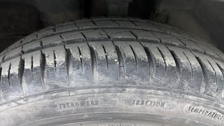 Used 2020 Renault Kwid 1.0 RXL AMT Petrol Automatic tyres RIGHT FRONT TYRE TREAD VIEW