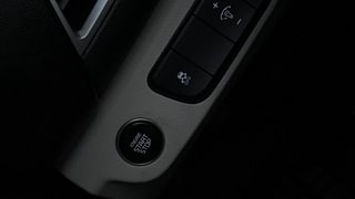 Used 2021 Kia Seltos HTX D Diesel Manual top_features Keyless start