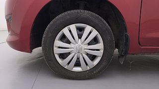 Used 2015 Datsun GO [2014-2019] T Petrol Manual tyres LEFT FRONT TYRE RIM VIEW