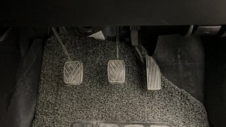 Used 2019 Maruti Suzuki Swift [2017-2021] VXi Petrol Manual interior PEDALS VIEW