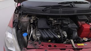 Used 2015 Datsun GO [2014-2019] T Petrol Manual engine ENGINE RIGHT SIDE HINGE & APRON VIEW