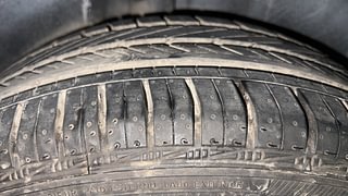 Used 2013 volkswagen Vento 1.6L Comfortline Petrol Petrol Manual tyres RIGHT REAR TYRE TREAD VIEW