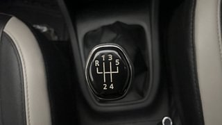 Used 2022 Renault Triber RXZ Petrol Manual interior GEAR  KNOB VIEW
