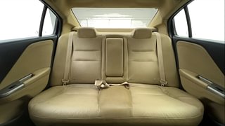 Used 2017 Honda City [2014-2017] VX (O) MT Petrol Manual interior REAR SEAT CONDITION VIEW