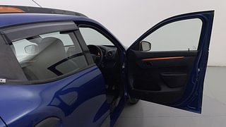 Used 2017 Renault Kwid [2015-2019] 1.0 RXT AMT Petrol Automatic interior RIGHT FRONT DOOR OPEN VIEW