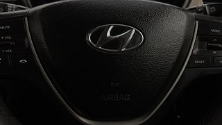 Used 2018 Hyundai Elite i20 [2018-2020] Sportz 1.2 Petrol Manual top_features Airbags