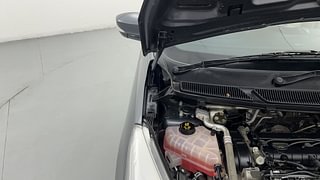 Used 2018 Ford Figo Aspire Titanium 1.2 Ti-VCT Petrol Manual engine ENGINE RIGHT SIDE HINGE & APRON VIEW
