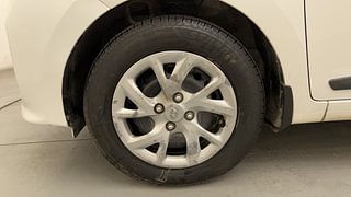 Used 2018 Hyundai Grand i10 [2017-2020] Sportz 1.2 Kappa VTVT CNG (Outside Fitted) Petrol+cng Manual tyres LEFT FRONT TYRE RIM VIEW
