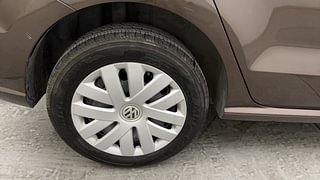 Used 2017 Volkswagen Ameo [2016-2017] Comfortline 1.5L AT (D) Diesel Automatic tyres RIGHT REAR TYRE RIM VIEW