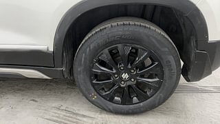 Used 2021 Maruti Suzuki Vitara Brezza [2020-2022] ZXI Petrol Manual tyres LEFT REAR TYRE RIM VIEW