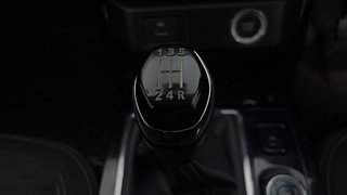 Used 2021 Renault Kiger RXZ 1.0 Turbo MT Petrol Manual interior GEAR  KNOB VIEW