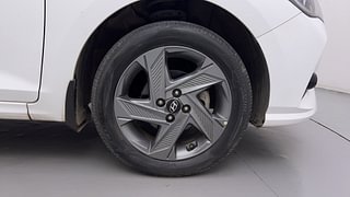 Used 2021 Hyundai Verna SX IVT Petrol Petrol Automatic tyres RIGHT FRONT TYRE RIM VIEW