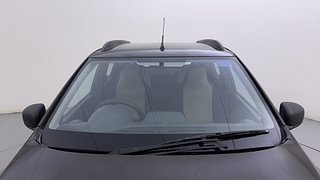 Used 2016 Renault Kwid [2015-2019] RXT Petrol Manual exterior FRONT WINDSHIELD VIEW