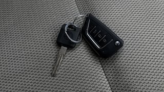 Used 2013 Nissan Sunny [2011-2014] XL Petrol Manual extra CAR KEY VIEW