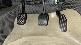 Used 2015 Maruti Suzuki Celerio VXI Petrol Manual interior PEDALS VIEW