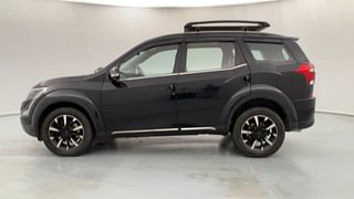 Used 2021 Mahindra XUV500 [2018-2021] W11 AT Diesel Automatic exterior LEFT SIDE VIEW