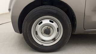 Used 2018 Datsun Redi-GO [2015-2019] A Petrol Manual tyres LEFT FRONT TYRE RIM VIEW